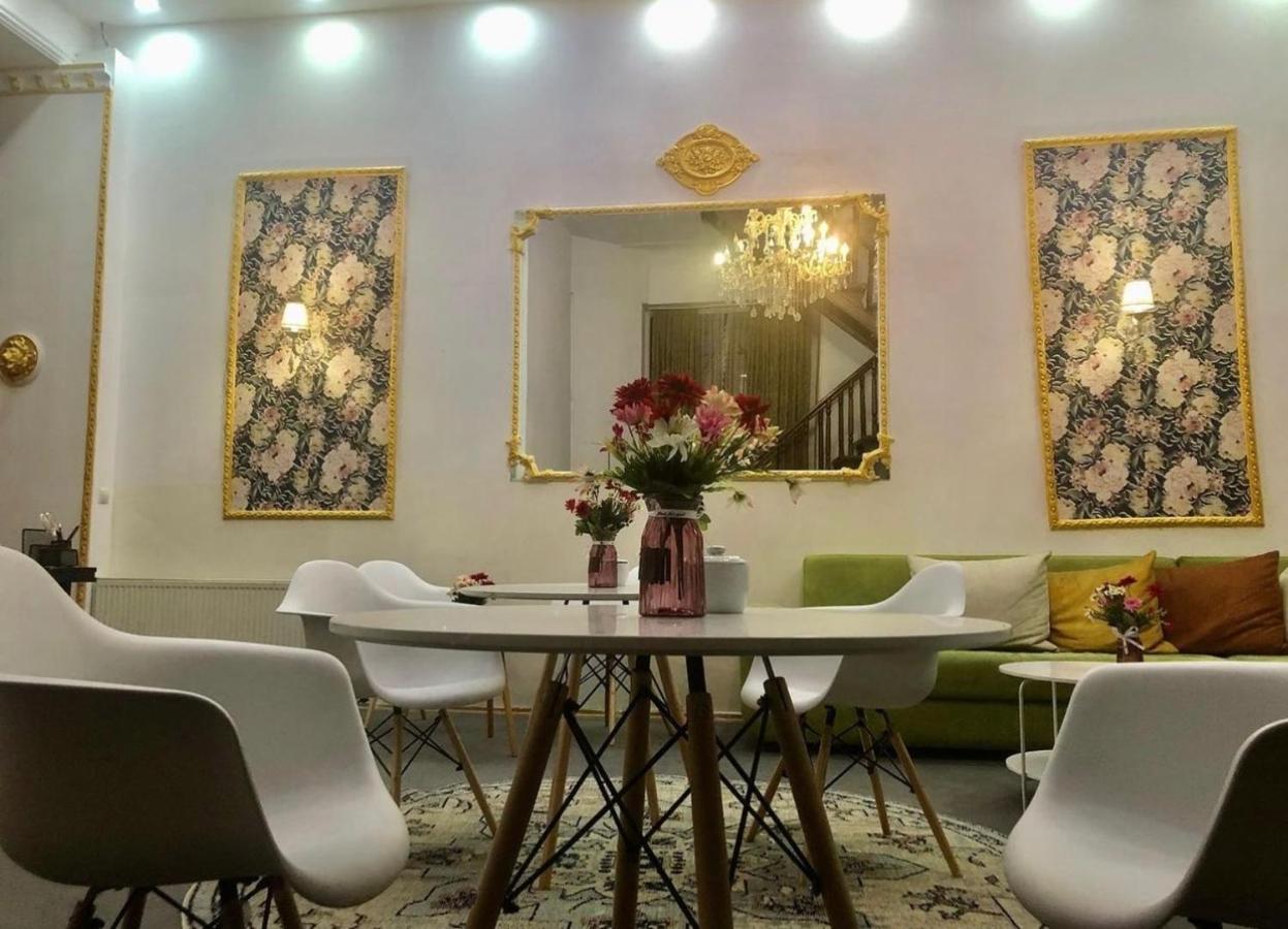 Mariam Hotel Tbilissi Extérieur photo
